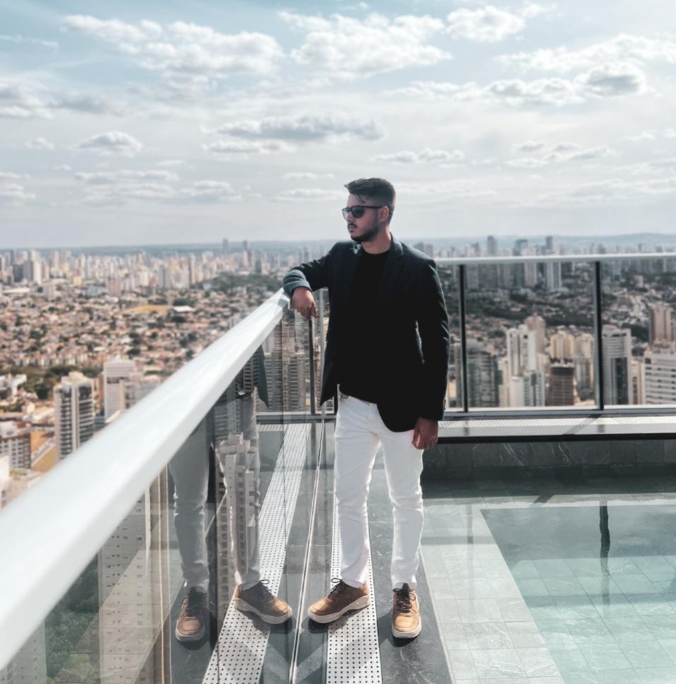 Victor Pacheco Trabalhando